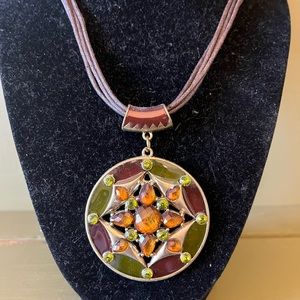 Beautiful Pendednt Necklace